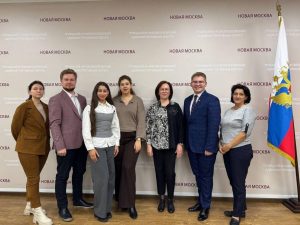 Депутат Совета депутатов муниципального округа Вороново принял участие во встрече с участниками проекта «Школа районных лидеров». 