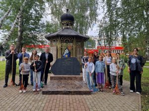 Депутат Совета депутатов муниципального округа Вороново принял участие в мемориально-патронатной акции.