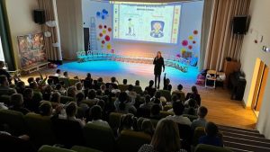 Сотрудники Госавтоинспекции Новой Москвы провели профилактическое мероприятие «Осенние каникулы»